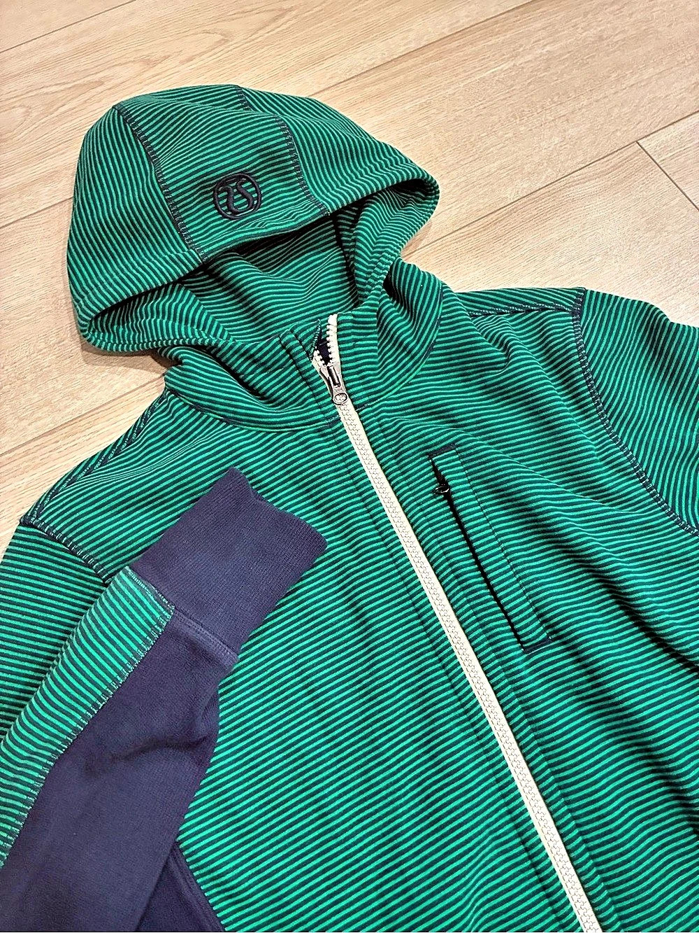 Lululemon Men’s City Sweat Full Zip Scuba Hoodie Green Navy Stripe Size XL